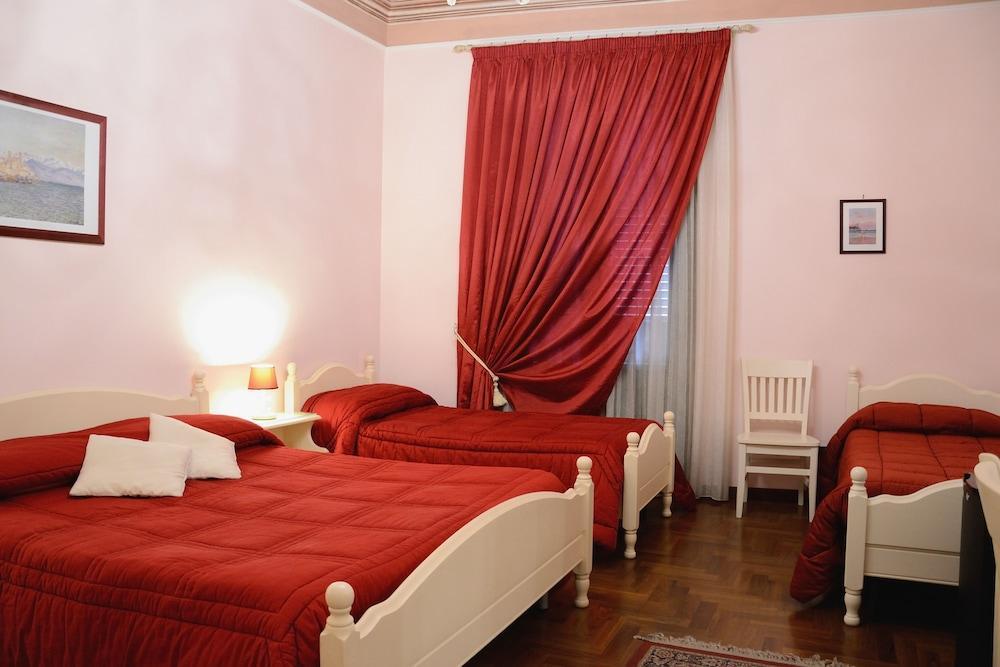 Alhambra - Guest House Di Charme ジャッレ エクステリア 写真